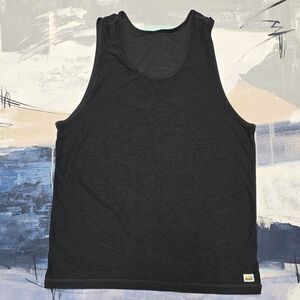 Vuori Strato Tech Tank Top Mens Charcoal Black Sz M Athletic Stretch Performance